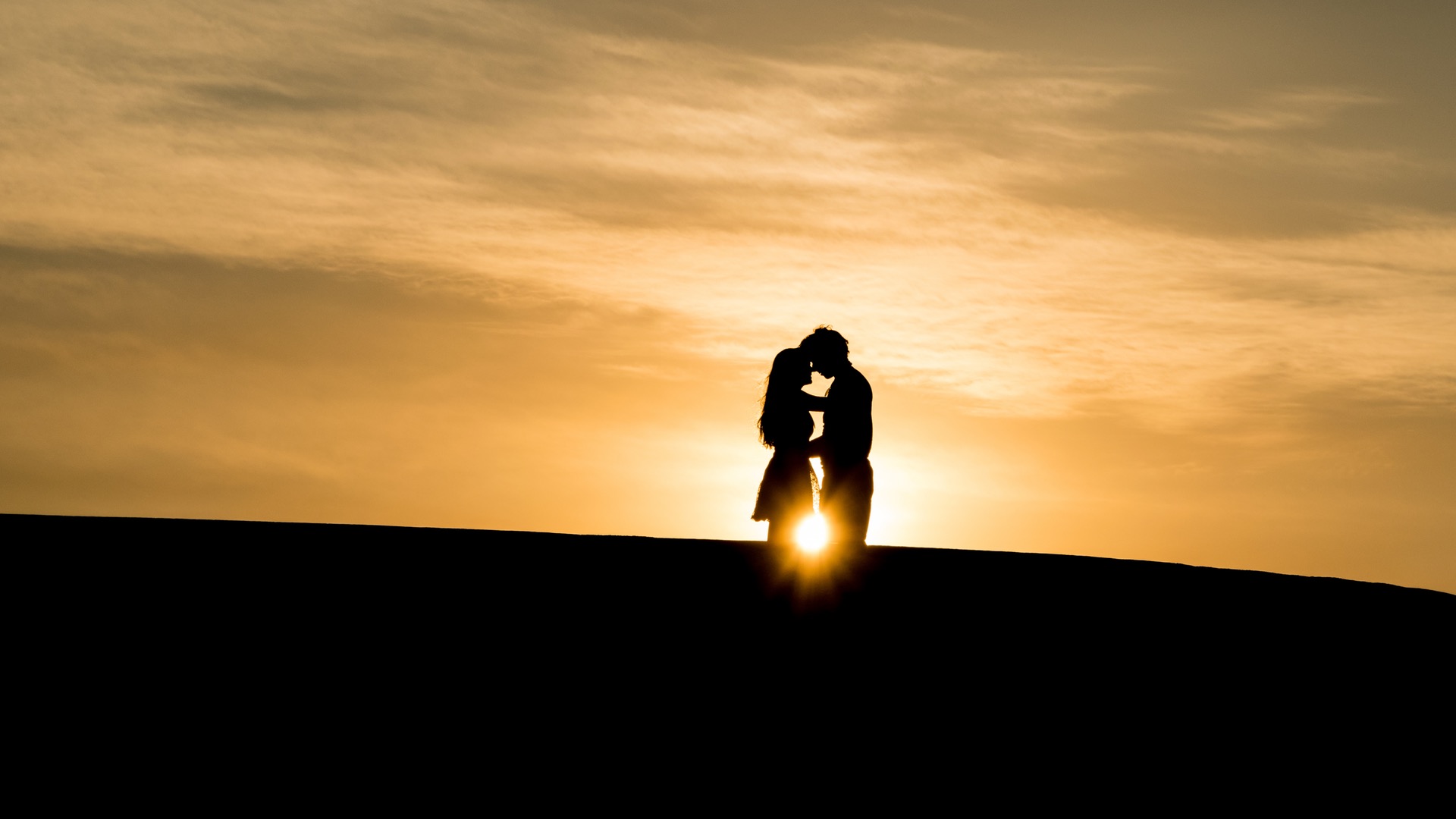 Cute Love Wallpapers - Love Silhouette , HD Wallpaper & Backgrounds