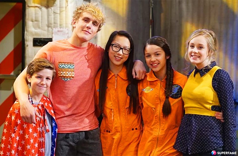 Jake Paul, Madison Hu, Devore Ledridge, Olivia Rodrigo, - Logan Paul Disney Show , HD Wallpaper & Backgrounds