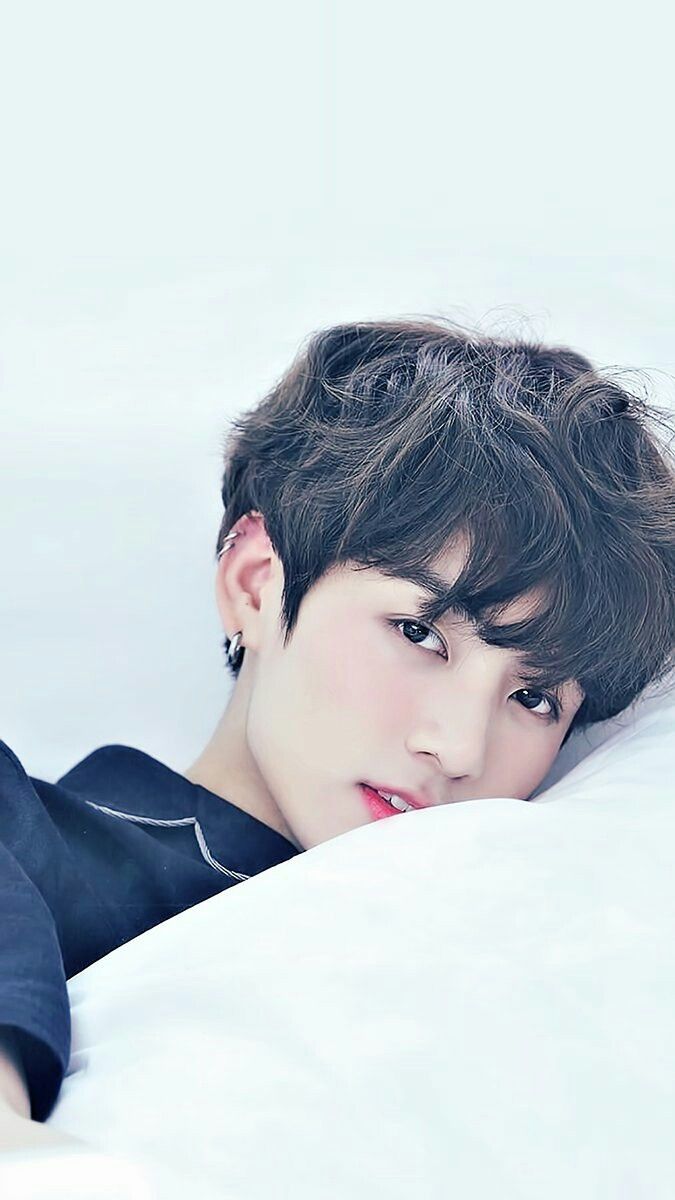 Wtf He's So Hot And Cute At The Same Time I'm Confused - Cute Wallpaper Bts Jungkook , HD Wallpaper & Backgrounds