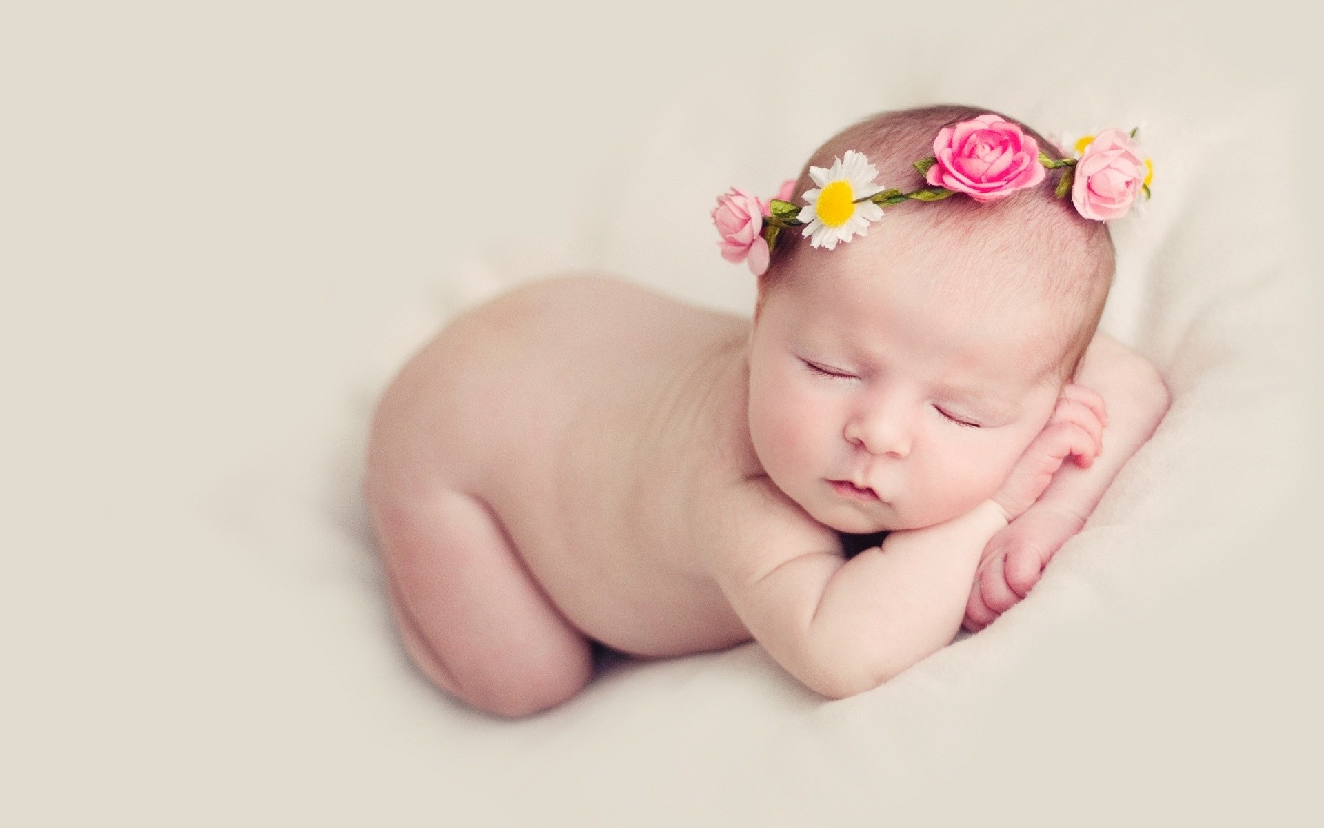 Cute Newborn Babies Wallpaper Mobile - Little Babies , HD Wallpaper & Backgrounds