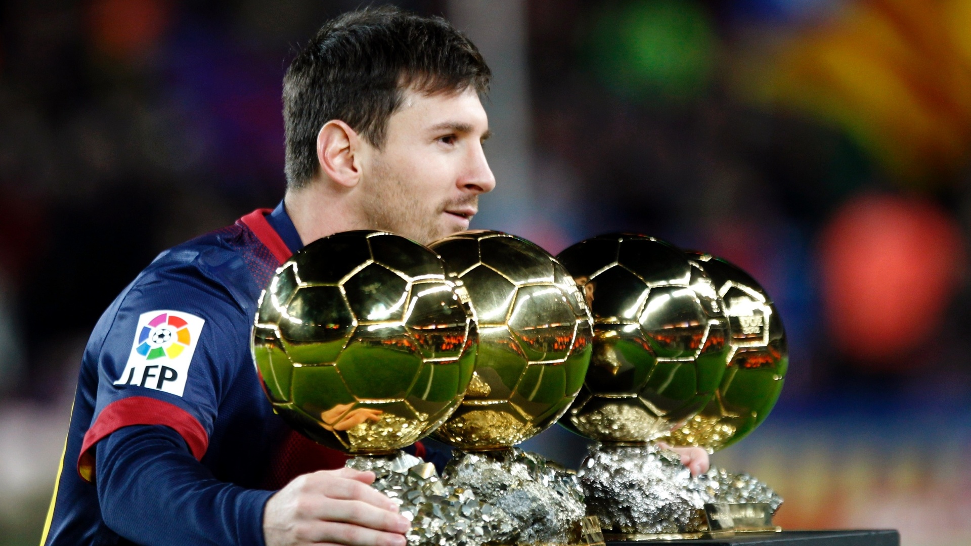 Messi Photos 2014 Download , HD Wallpaper & Backgrounds