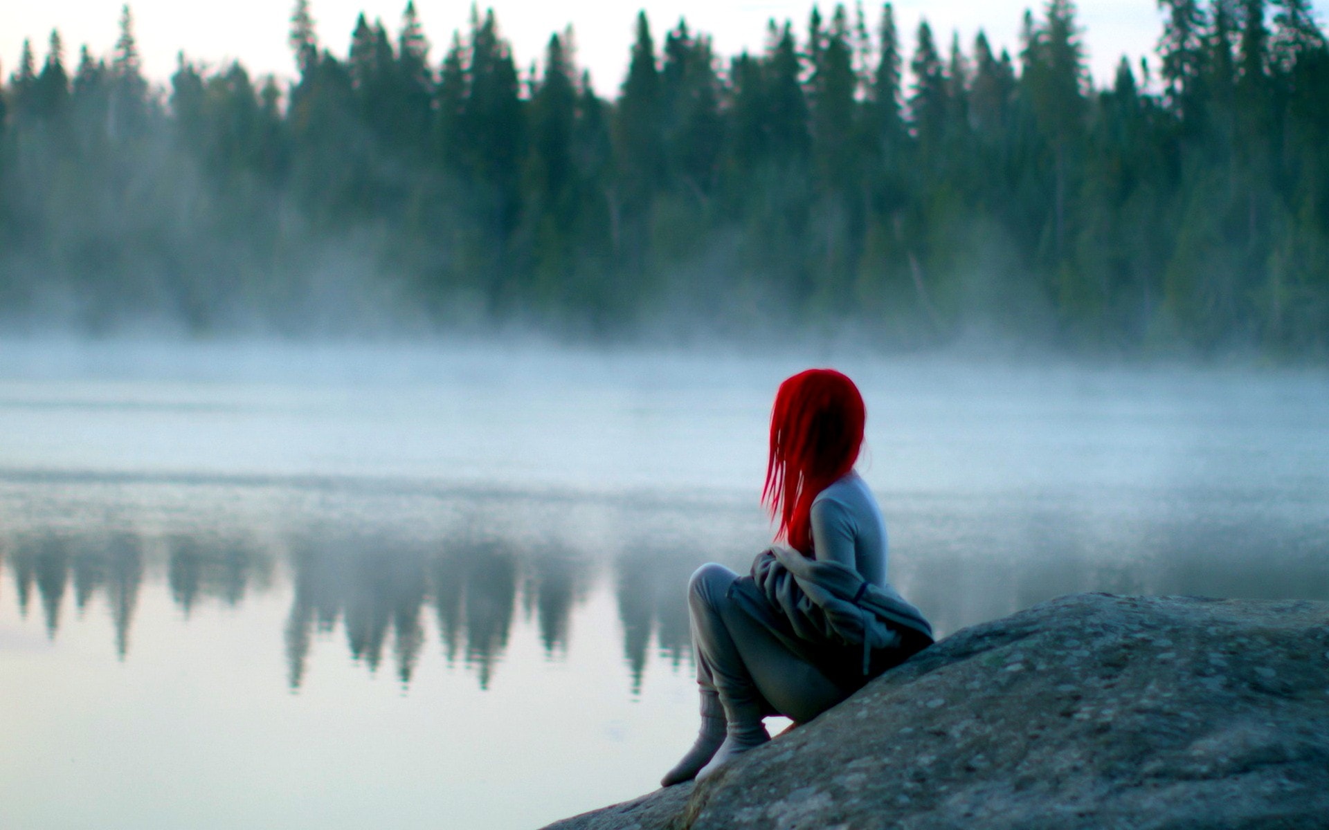Sad Girl Pic Seatting Alone - Lonely Girl , HD Wallpaper & Backgrounds