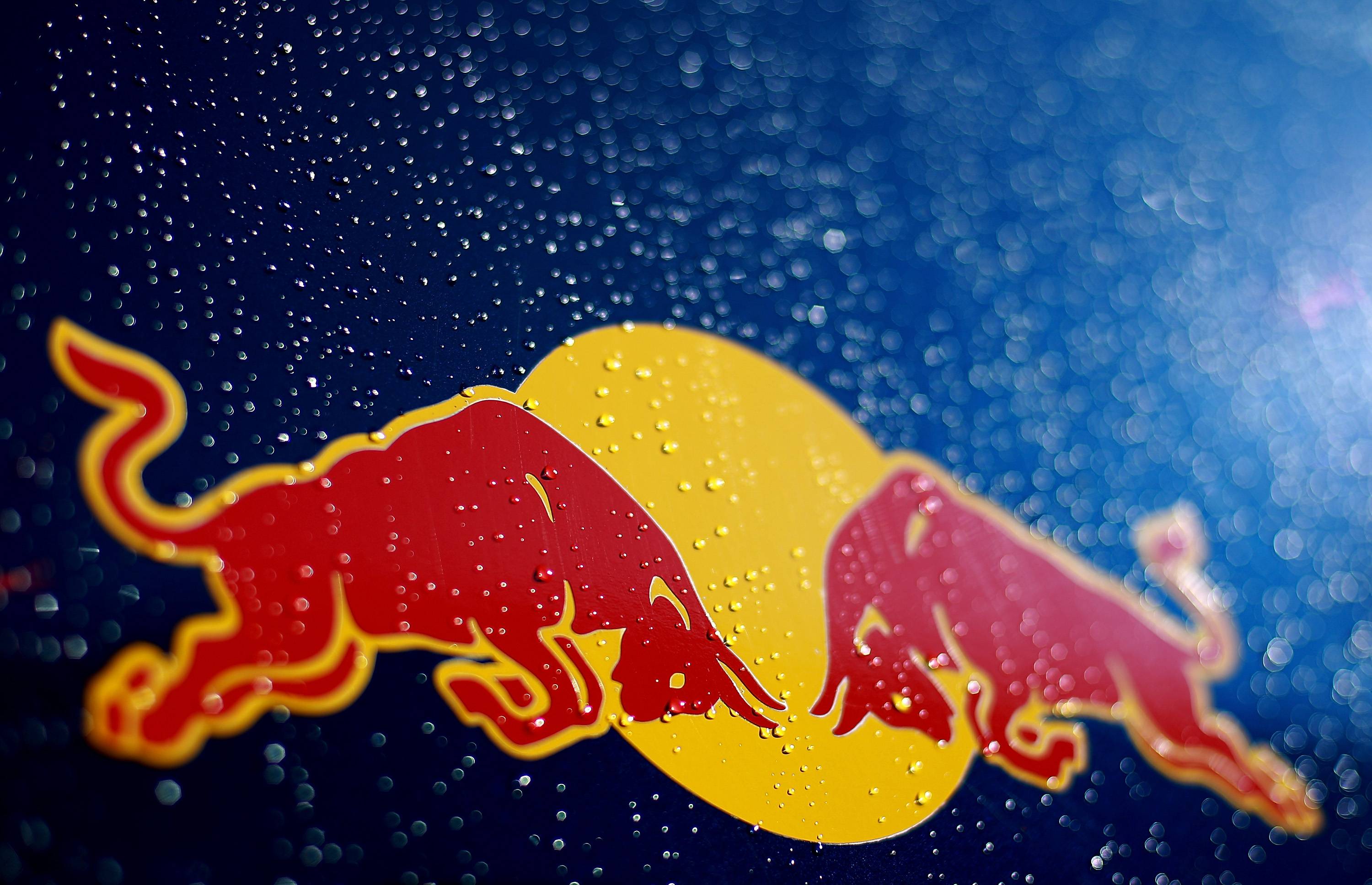 Red Bull Logo Wallpaper - Red Bull Racing 2011 , HD Wallpaper & Backgrounds