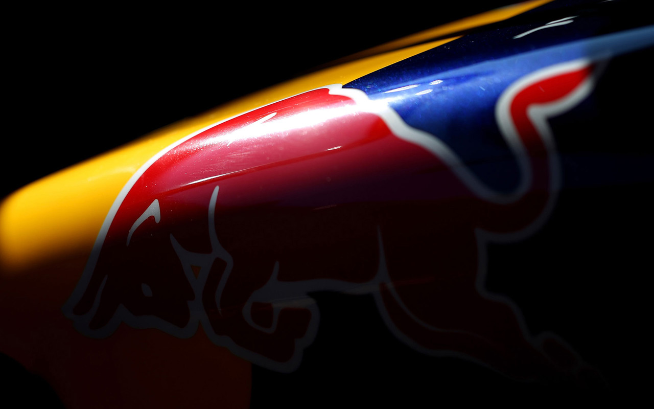 Red Bull Logo Wallpaper - Redbull Racing Wallpaper Hd , HD Wallpaper & Backgrounds
