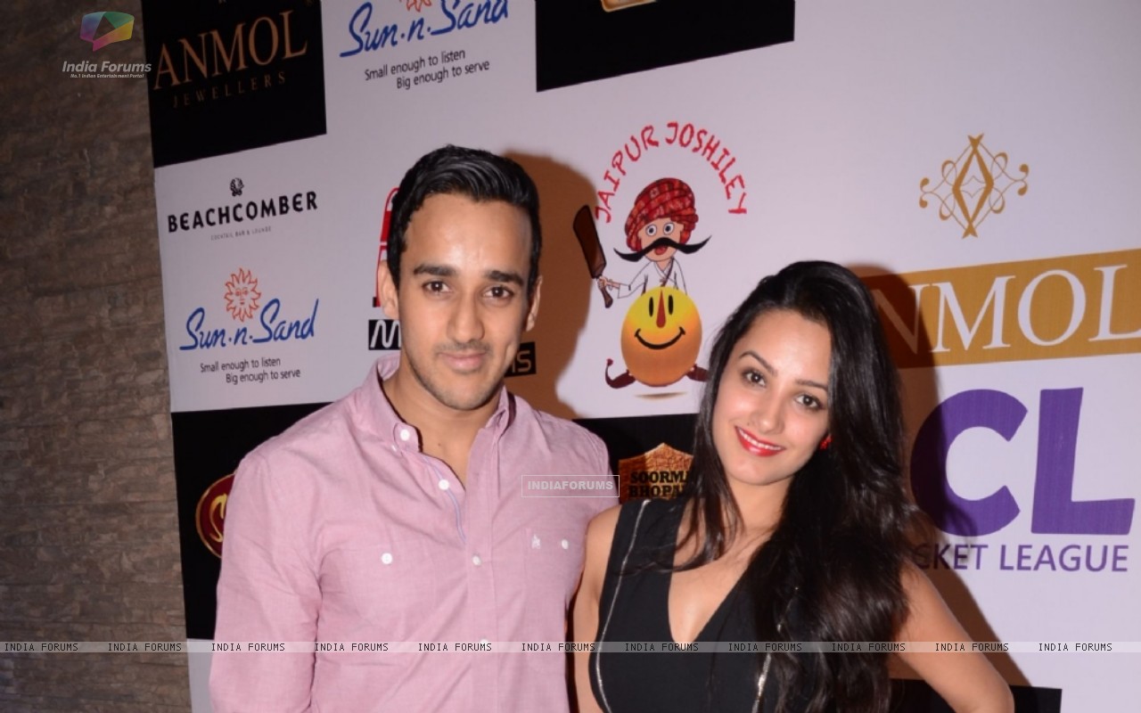 Anita Hassanandani With Her Husband Was Seen At The - Anita Hassanandani Husband Rohit Reddy Age , HD Wallpaper & Backgrounds