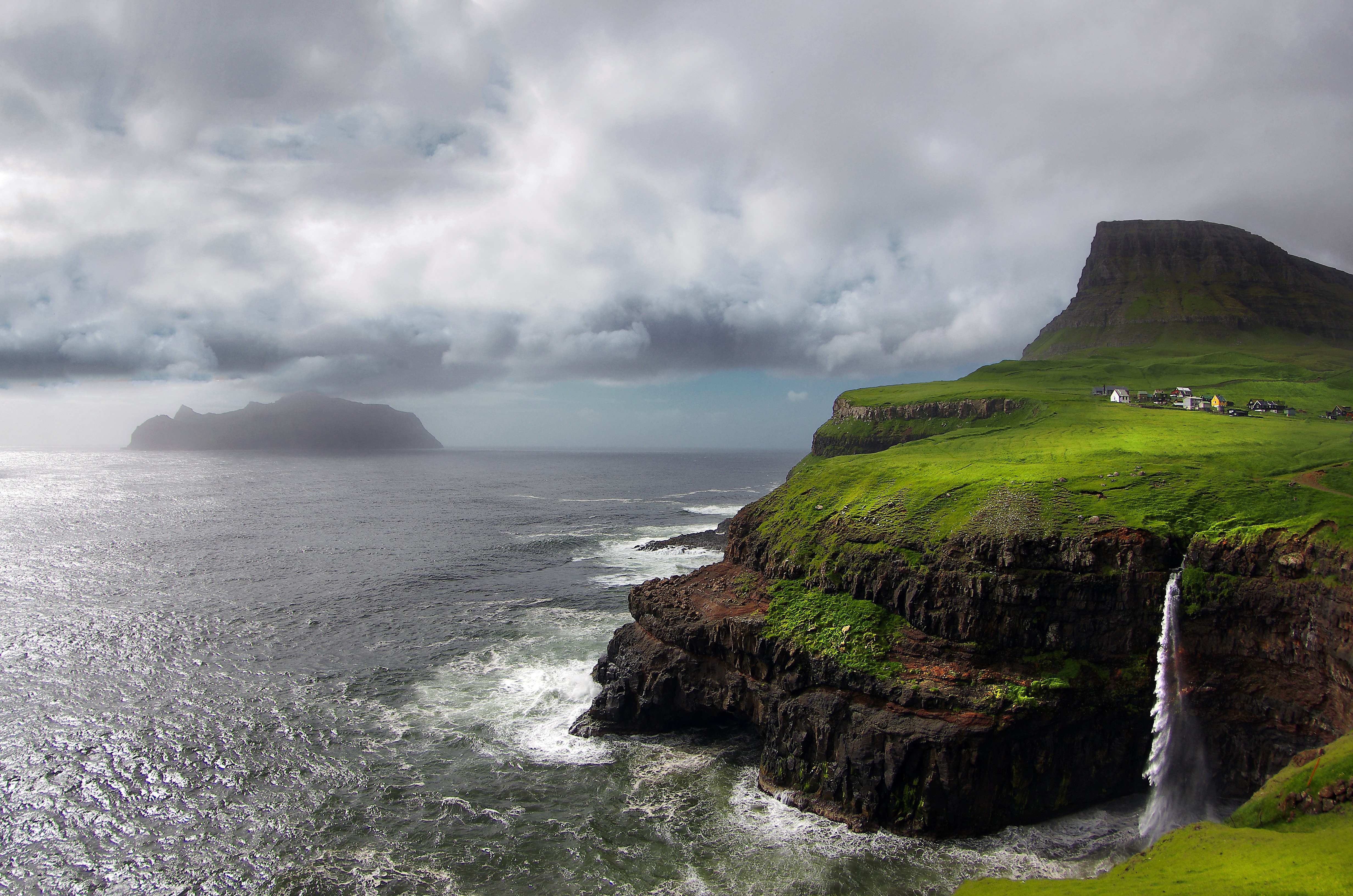 Sea, Cloud, Village, Coast, Shore, Gaasadalur, Arctic, - Scandinavia Landscape Wallpaper Iphone , HD Wallpaper & Backgrounds