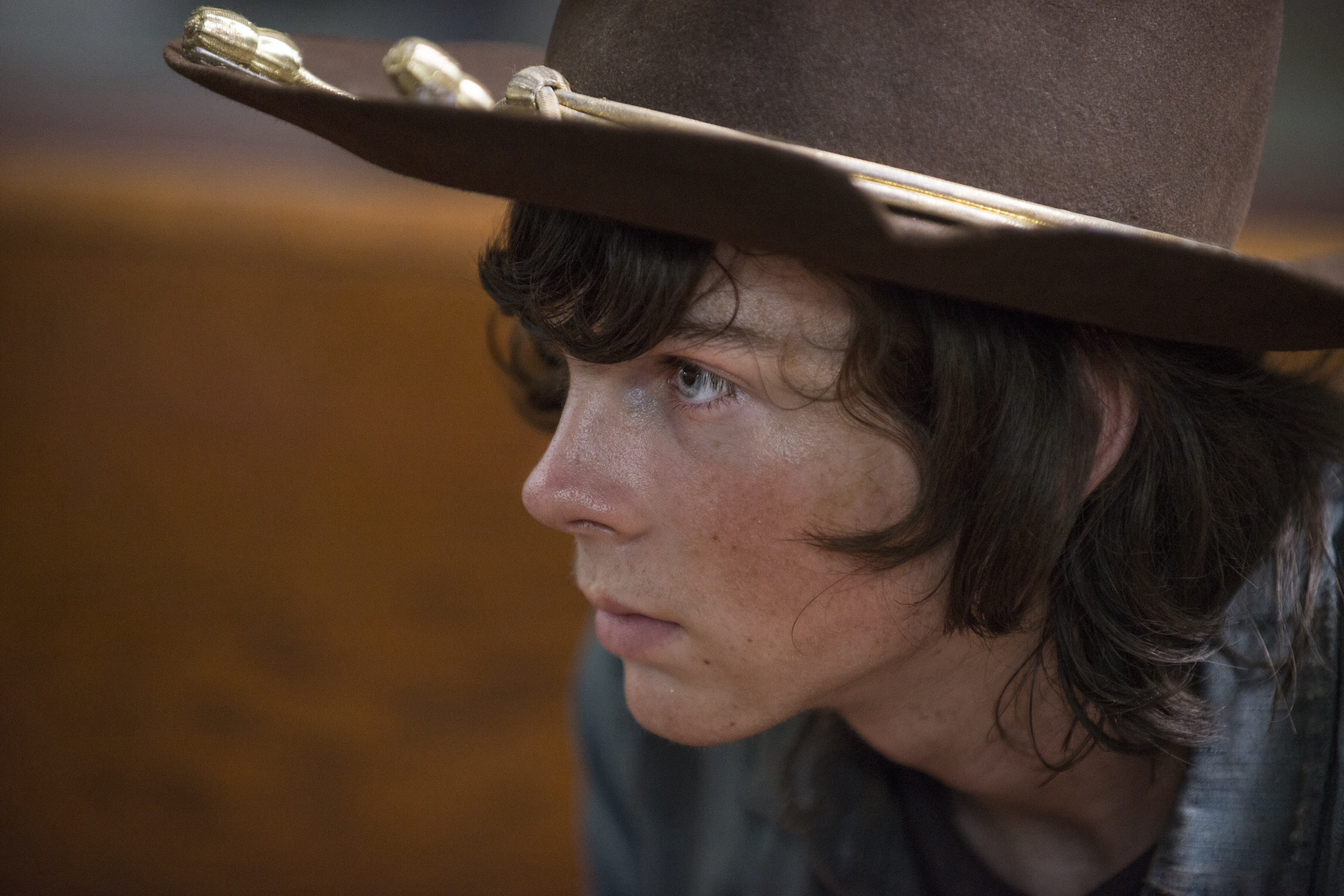 Chandler Riggs Images Carl Grimes Hd Wallpaper And - Carl Grimes Season 5 , HD Wallpaper & Backgrounds