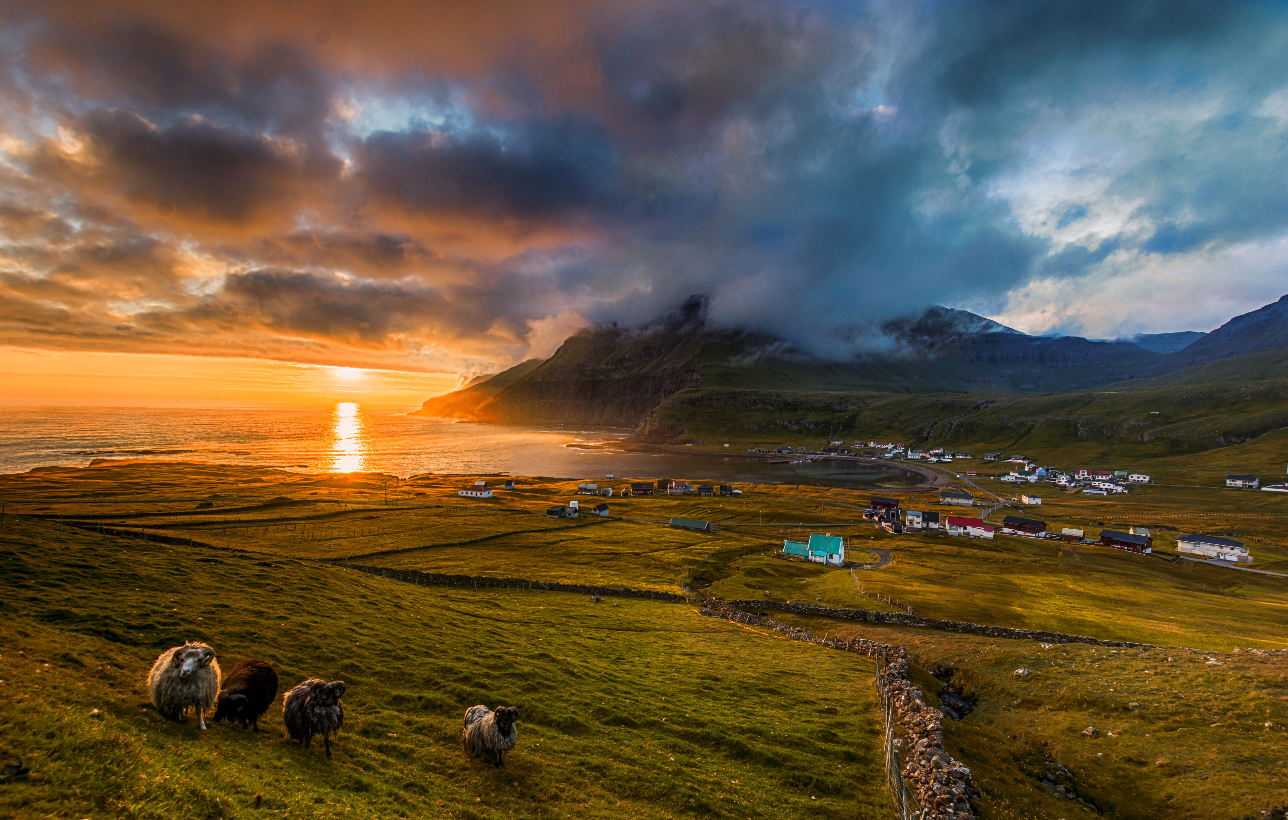 Wallpaper Download A Picturesque Sunset In Famjin, - Faroe Islands , HD Wallpaper & Backgrounds