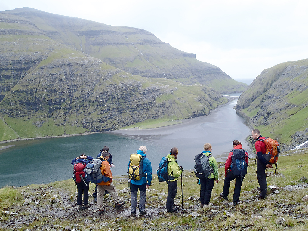 The Faroe Islands - Backpacking , HD Wallpaper & Backgrounds