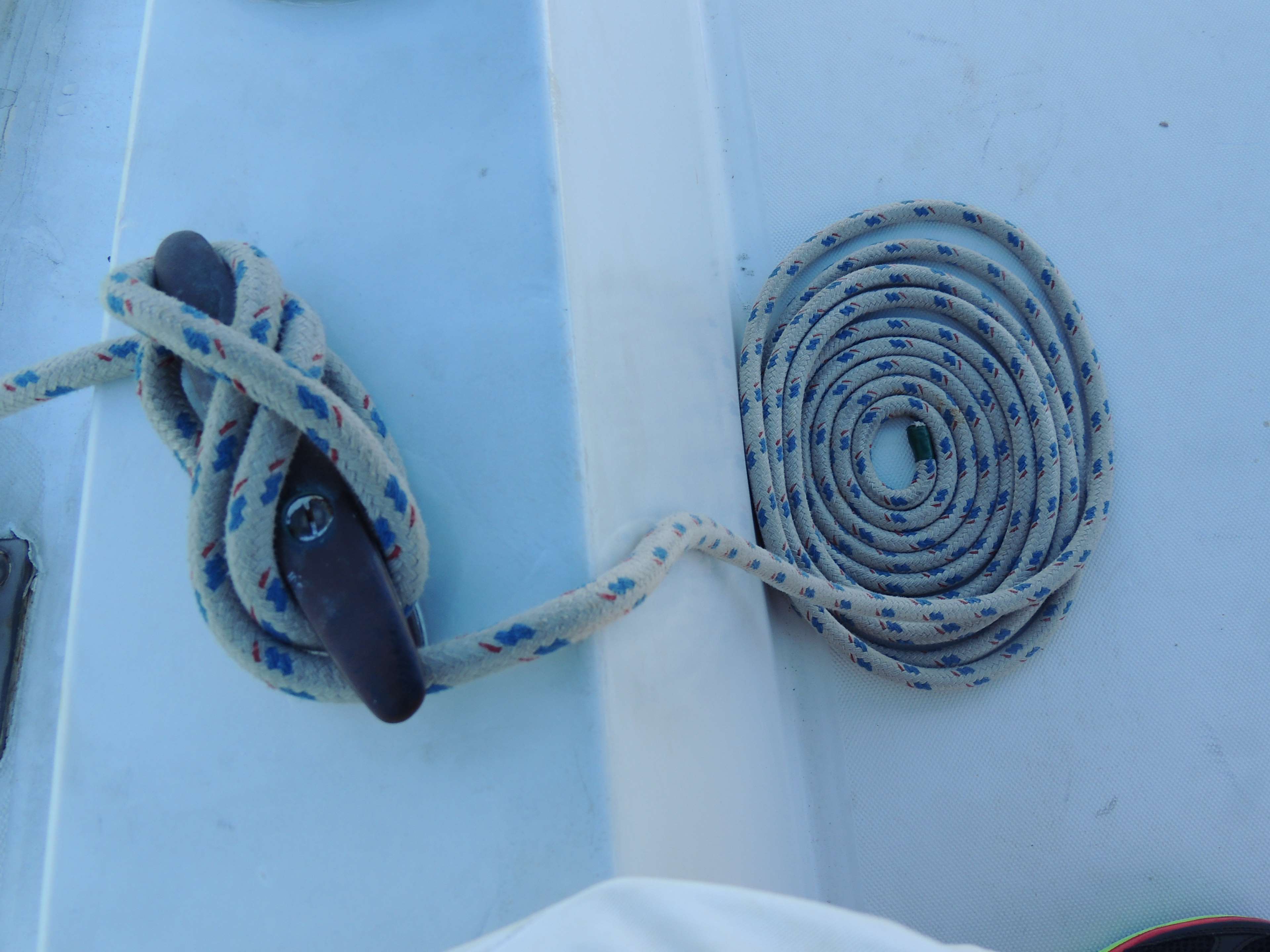 Boat, Boat Deck, Boat Rope, Boating, Knots, Lines, - Insect , HD Wallpaper & Backgrounds