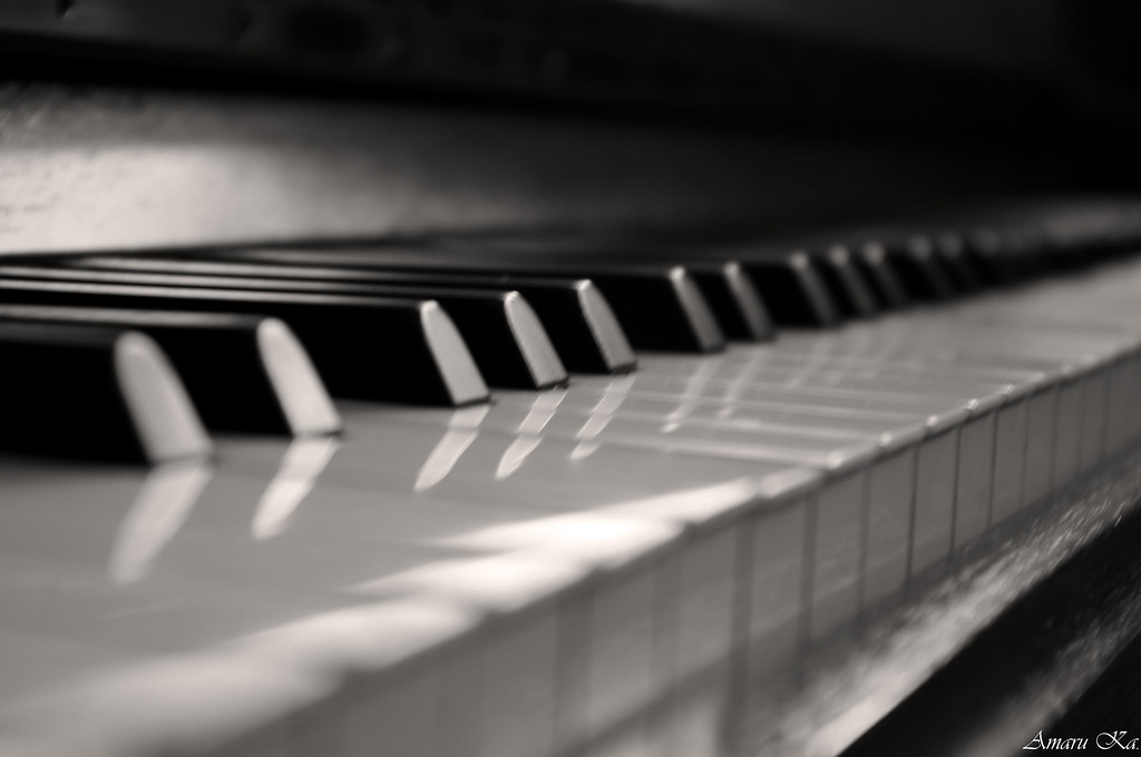 Quelque Notes De Piano En Noir Et Blanc 3/3 Tags - Piano Noir Et Blanc , HD Wallpaper & Backgrounds