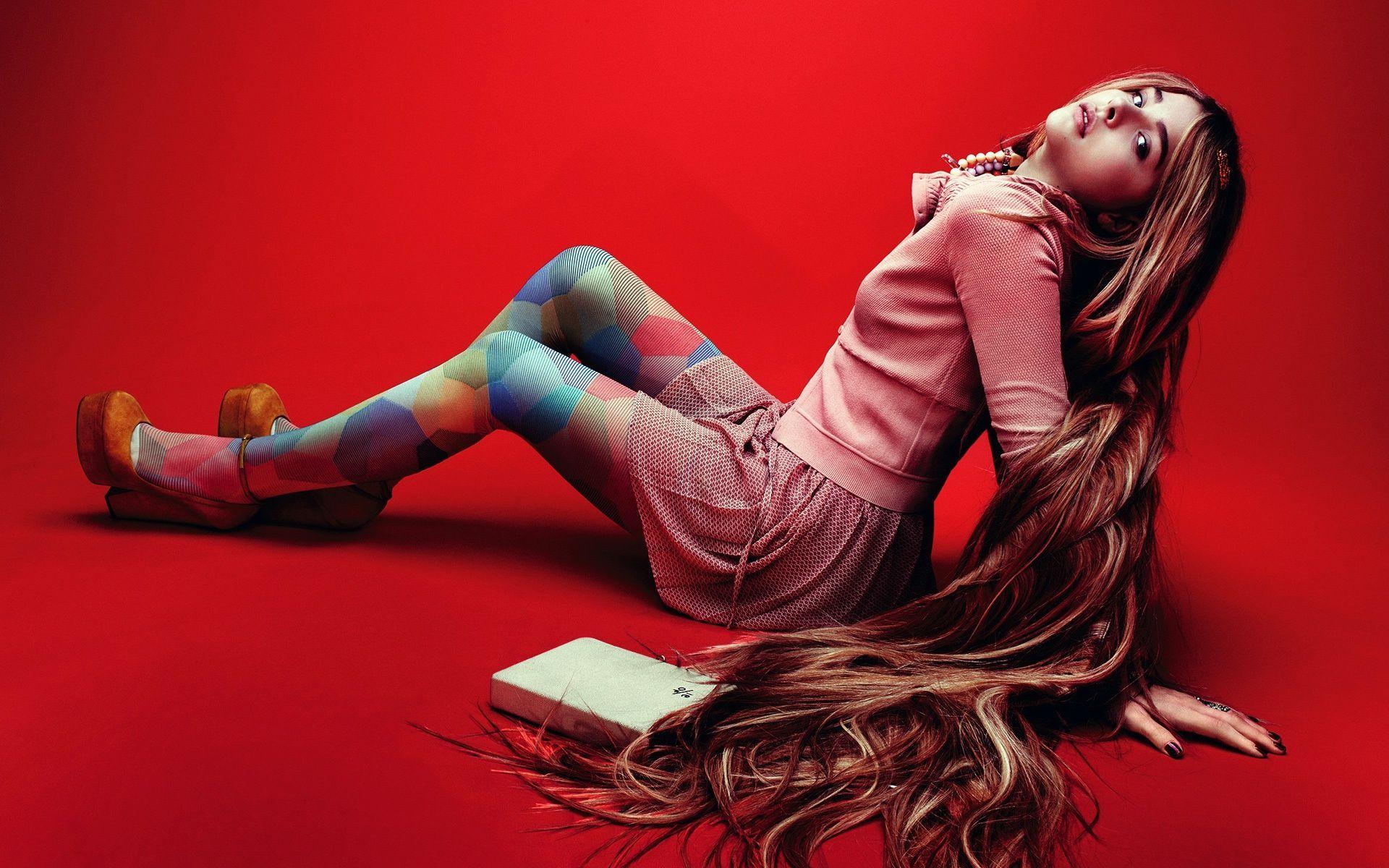 Hd Chloe Grace Moretz With Very Long Hair Wallpaper - Chloe Moretz Very Long Hair , HD Wallpaper & Backgrounds
