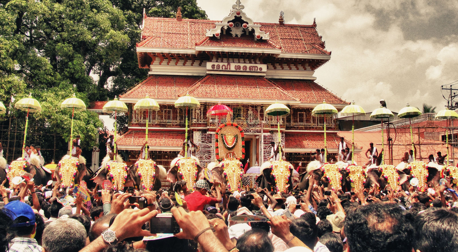 Wowslider - Com - Thrissur - Pooram Festival - Paramekkavu Bagavathi Temple , HD Wallpaper & Backgrounds