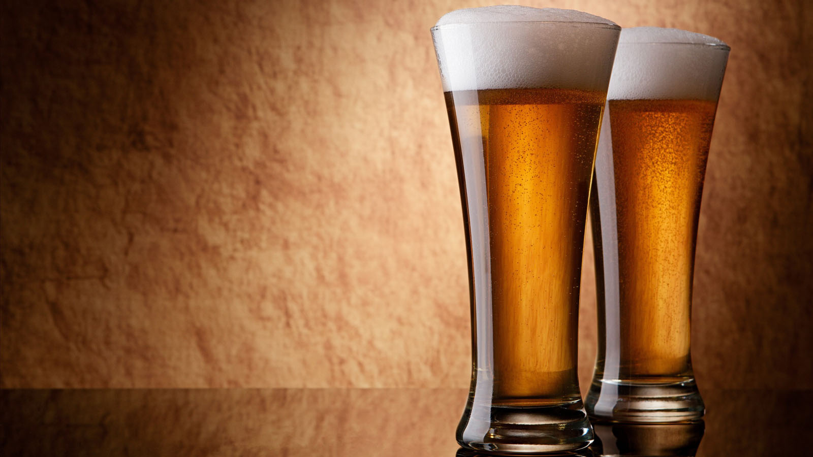 Beer Wallpaper High Resolution - Glass Of Beer Hd , HD Wallpaper & Backgrounds