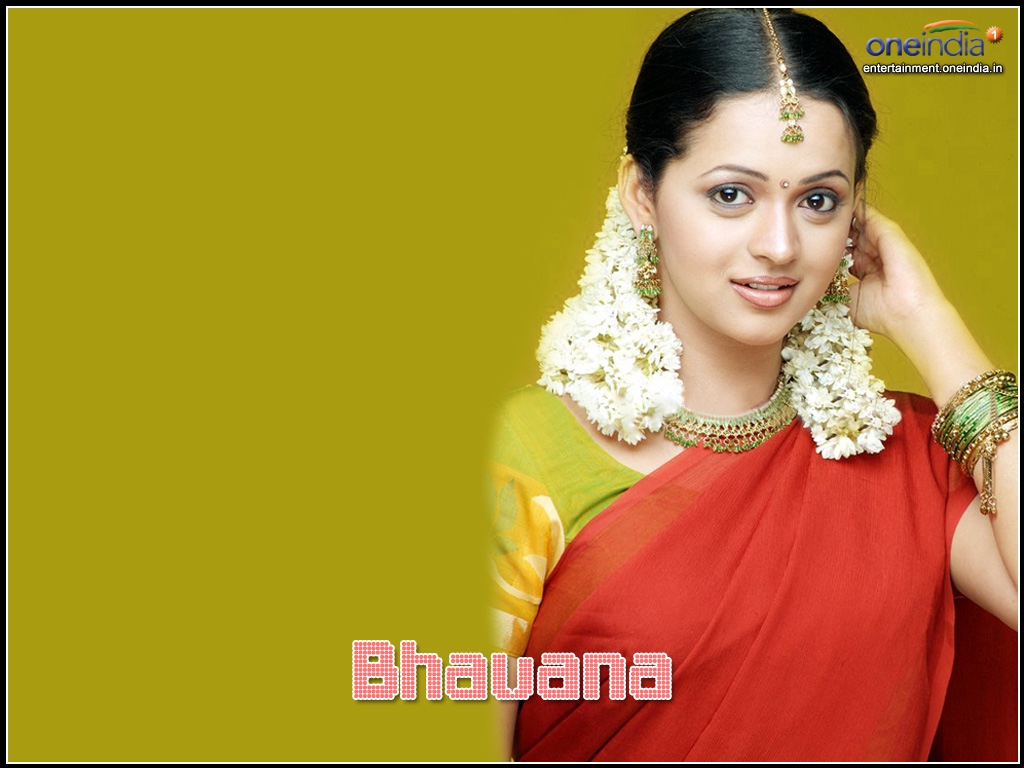 Bhavana Wallpaper - Bhavana In Half Saree , HD Wallpaper & Backgrounds