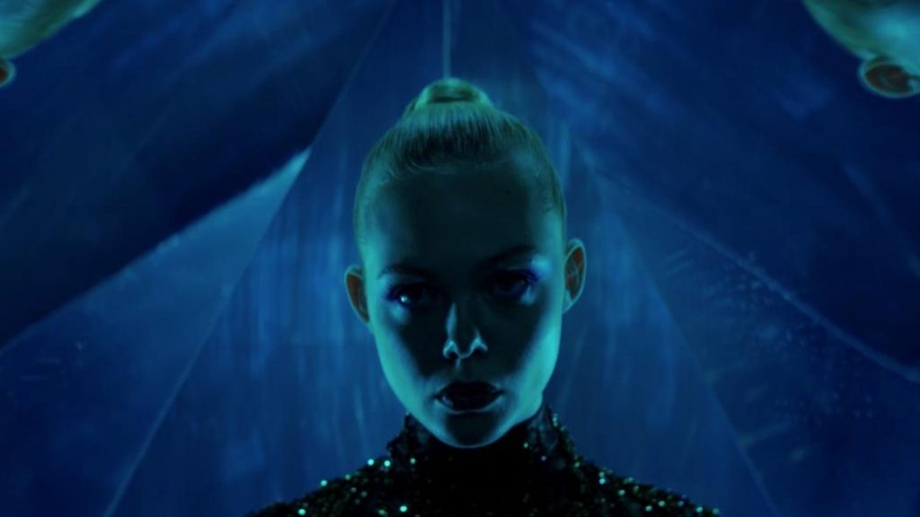 The Neon Demon - Girl , HD Wallpaper & Backgrounds