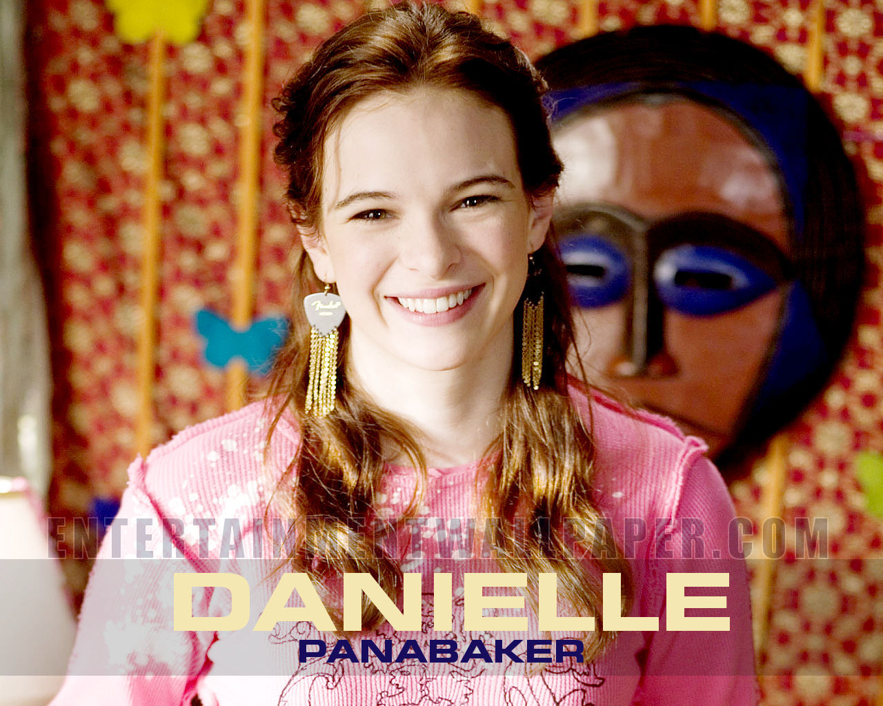 Danielle Panabaker Wallpaper - Girl , HD Wallpaper & Backgrounds