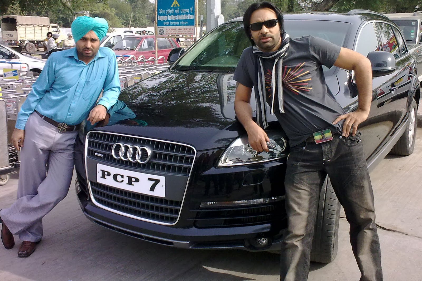 Babbu Maan Favors Sukhpal Khaira, Bhagwant Maan To - Babbu Maan With Car , HD Wallpaper & Backgrounds