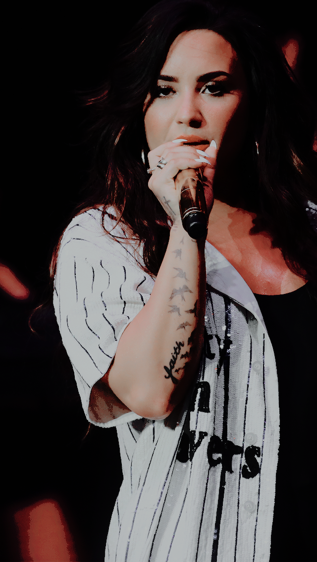 Iphone Lockscreens, Sorry Not Sorry, Iphone Backgrounds, - Demi Lovato Background Iphone , HD Wallpaper & Backgrounds