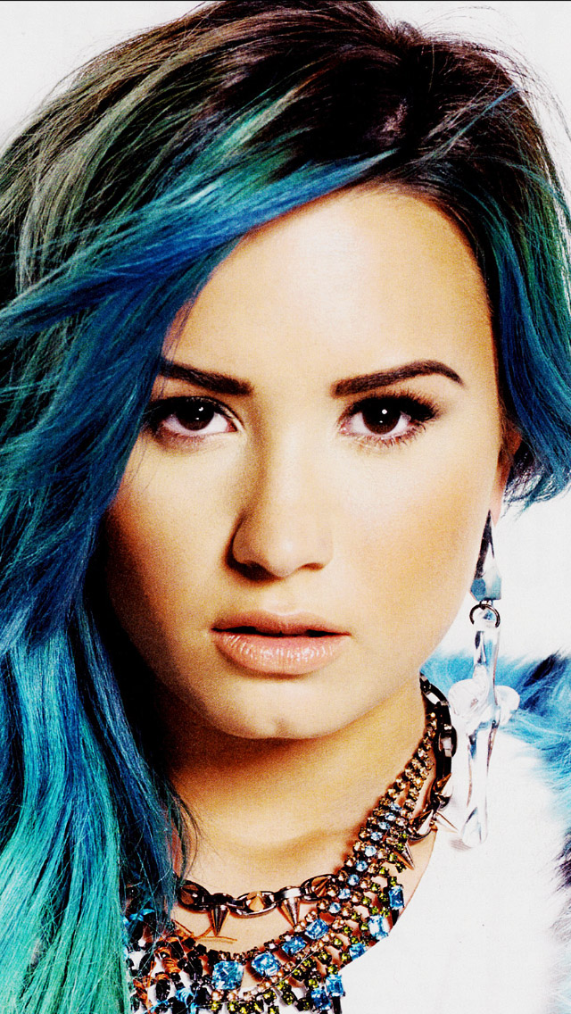Normal - Demi Lovato Coloured Hair , HD Wallpaper & Backgrounds