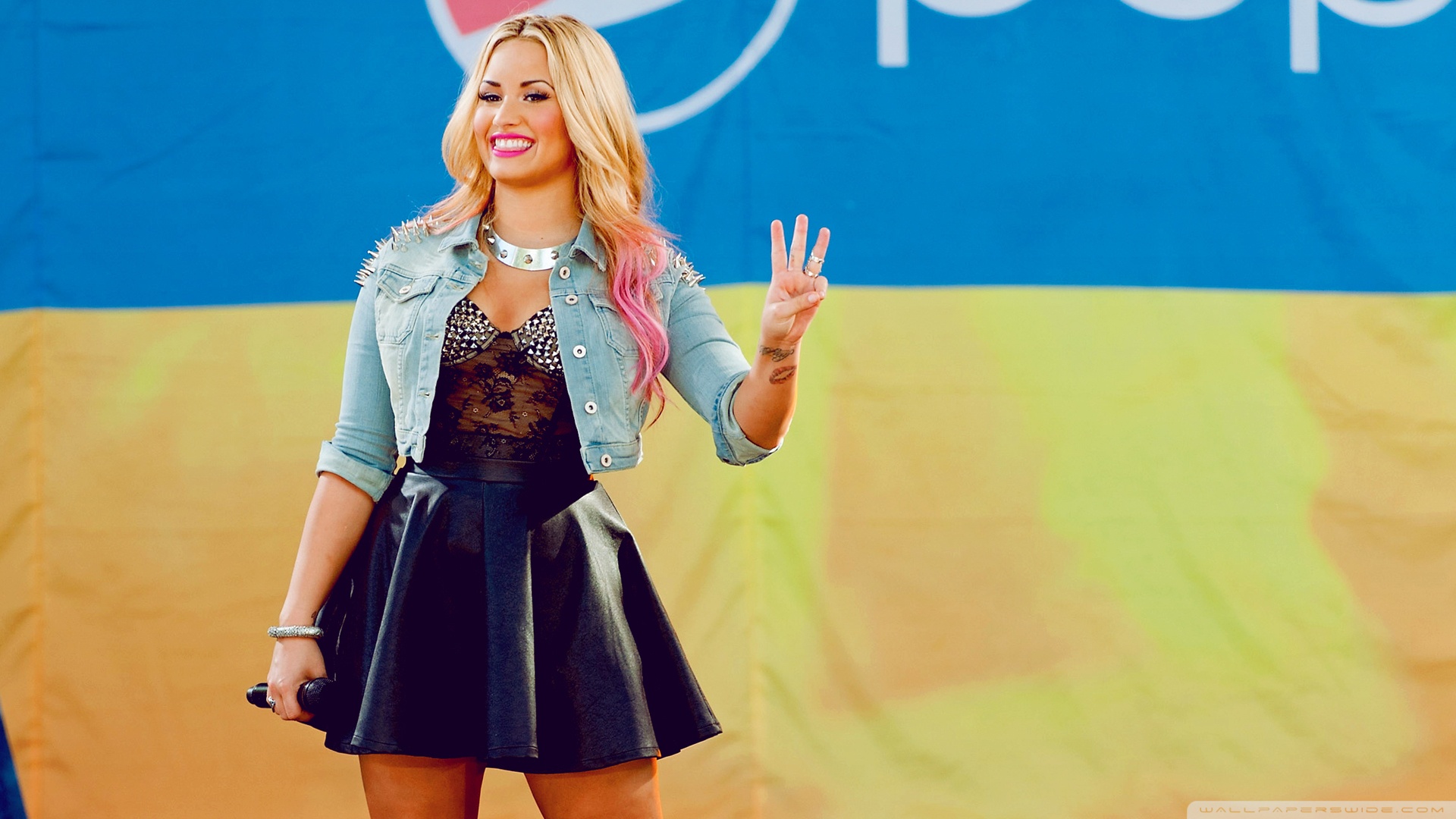 Standard - Demi Lovato , HD Wallpaper & Backgrounds
