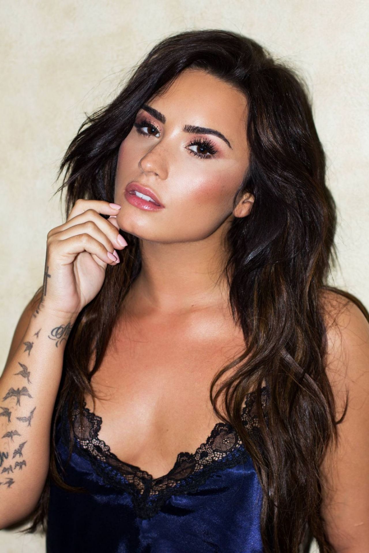 Demi Lovato Images Gallery - Demi Lovato , HD Wallpaper & Backgrounds