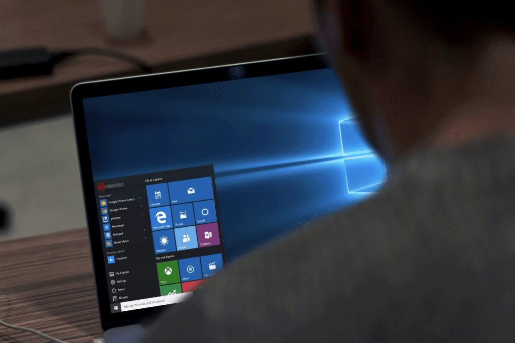 Computer Screen With Windows - Gadget , HD Wallpaper & Backgrounds
