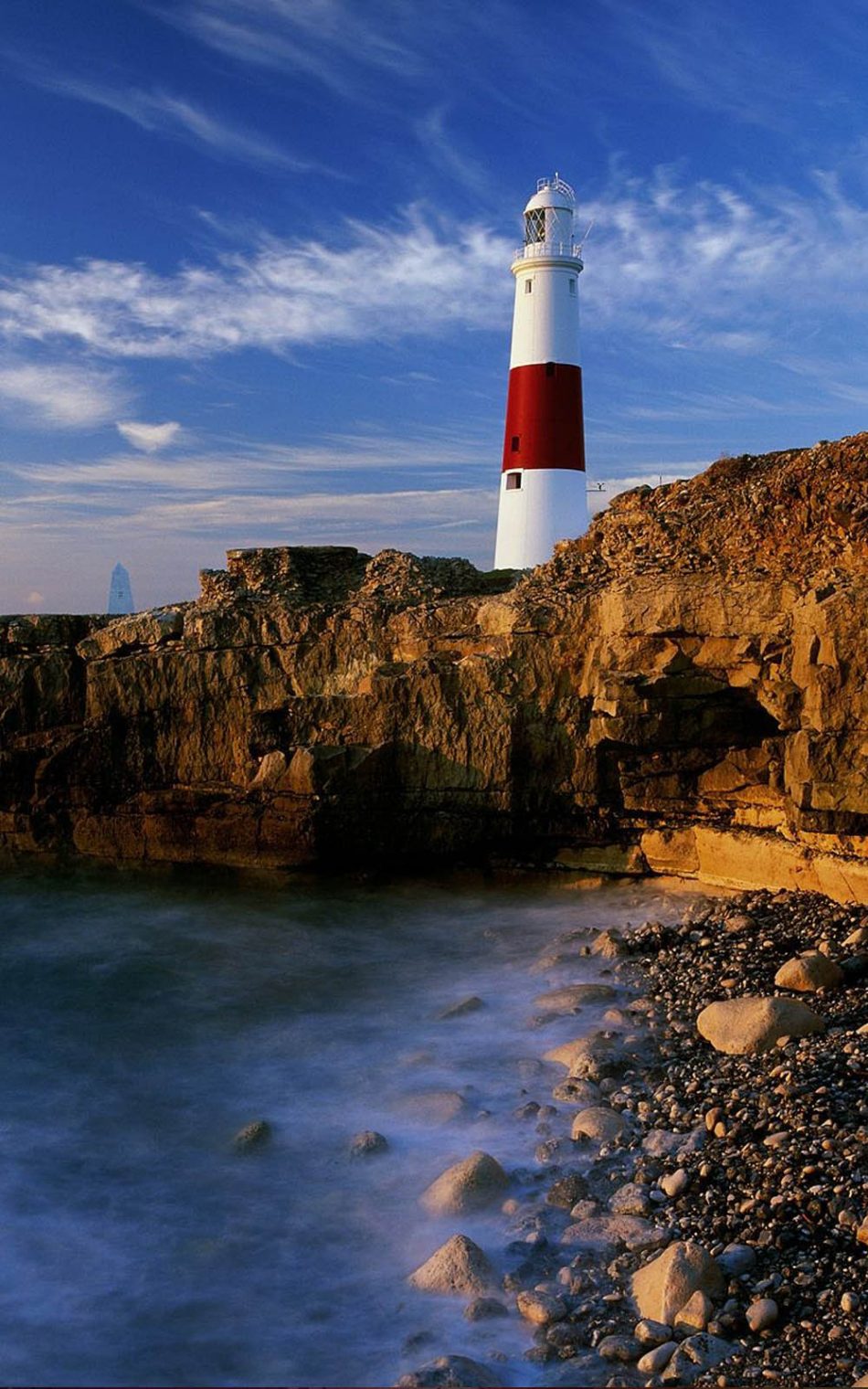 A Lighthouse In England Hd Mobile Wallpaper - 1024 X 768 Lighthouse , HD Wallpaper & Backgrounds