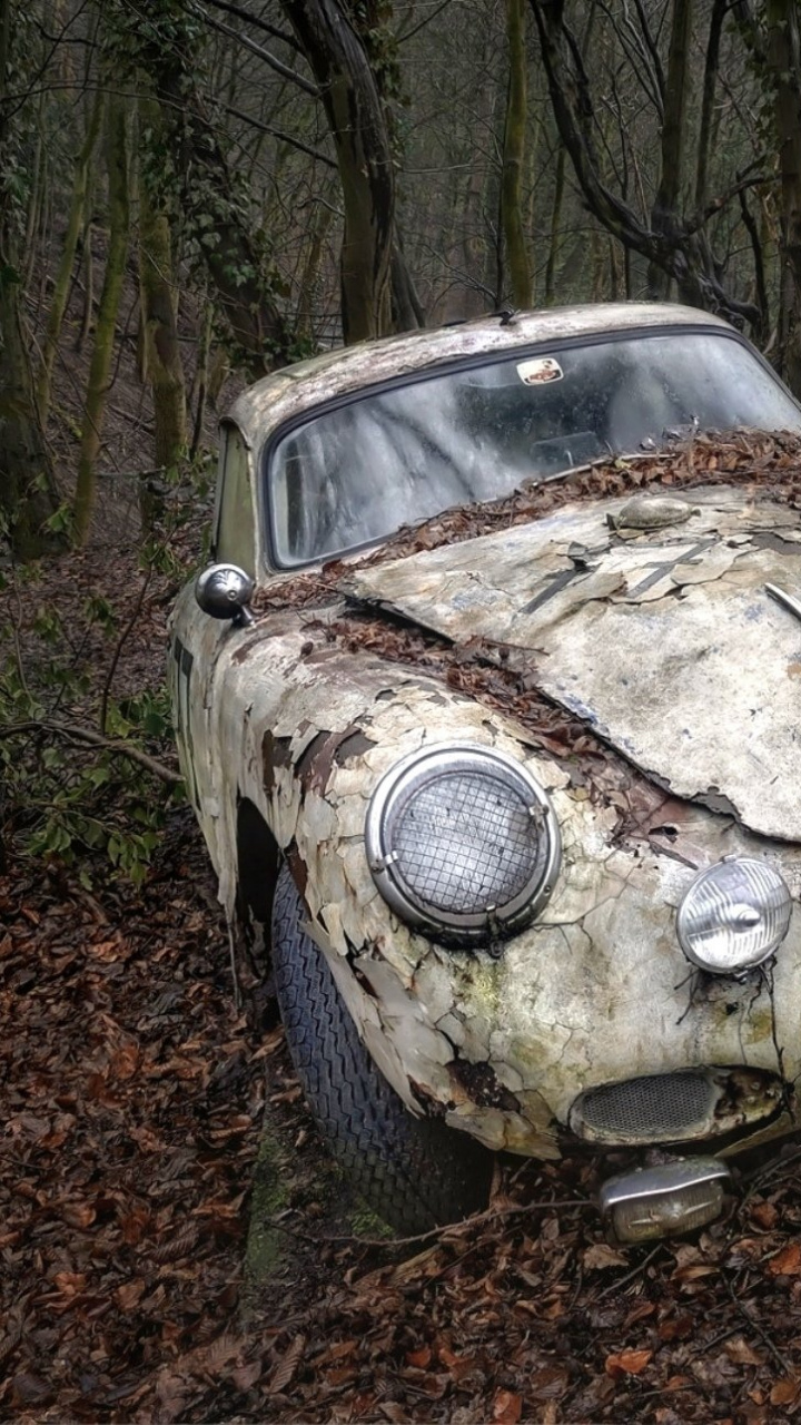 Volkswagen, Compact Car, Antique Car, Off-roading, - Wreck Car , HD Wallpaper & Backgrounds