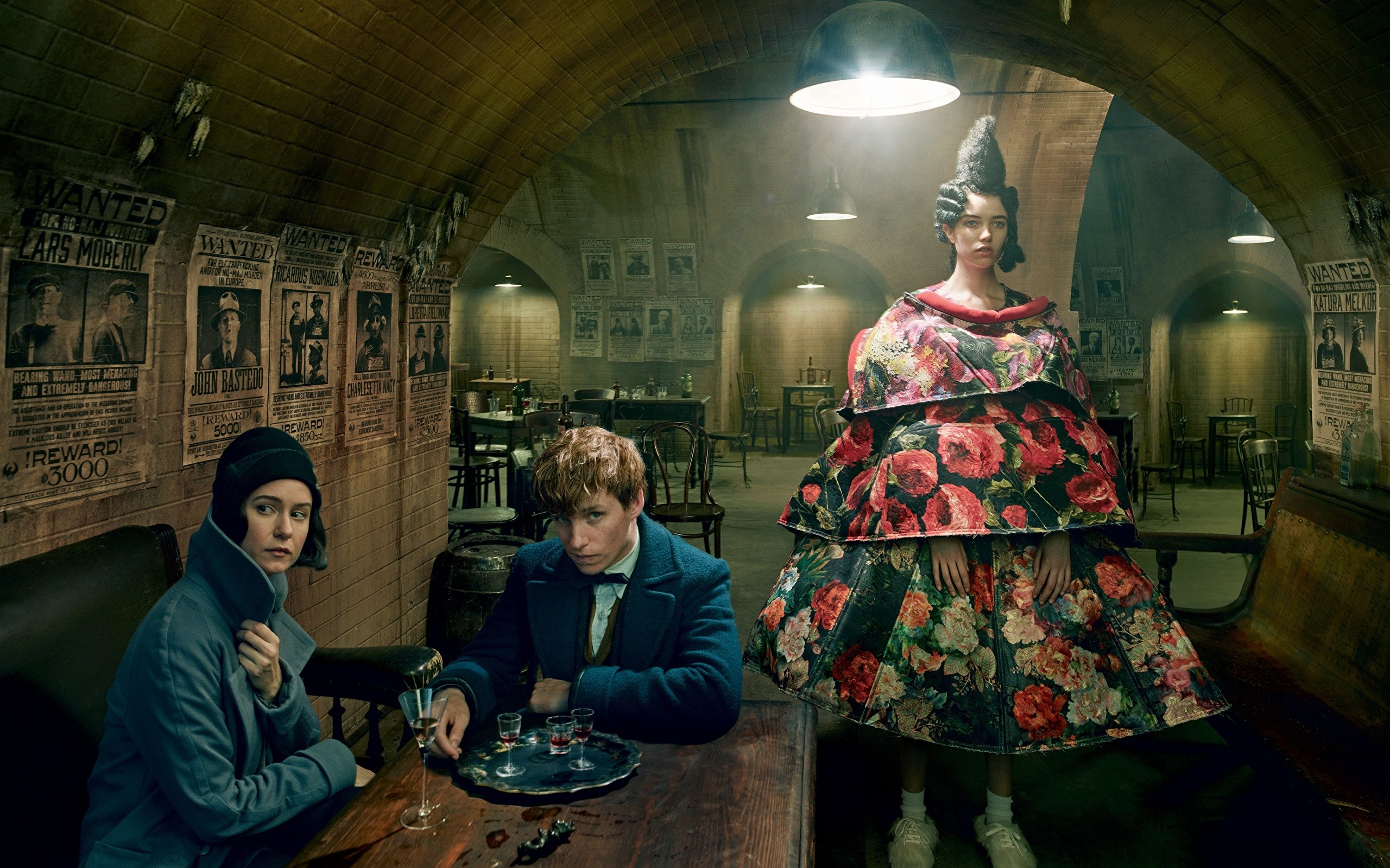 Photo Wallpaper Girl, Light, Lamp, Chairs, Bar, Dress, - Eddie Redmayne Beast Vogue , HD Wallpaper & Backgrounds