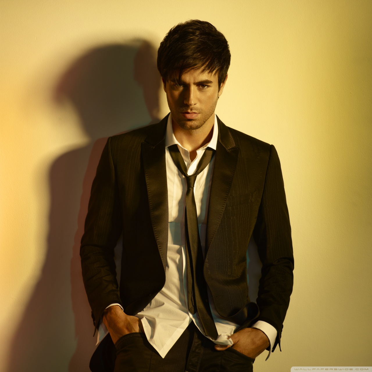 Ipad - Enrique Iglesias And Tinashe , HD Wallpaper & Backgrounds