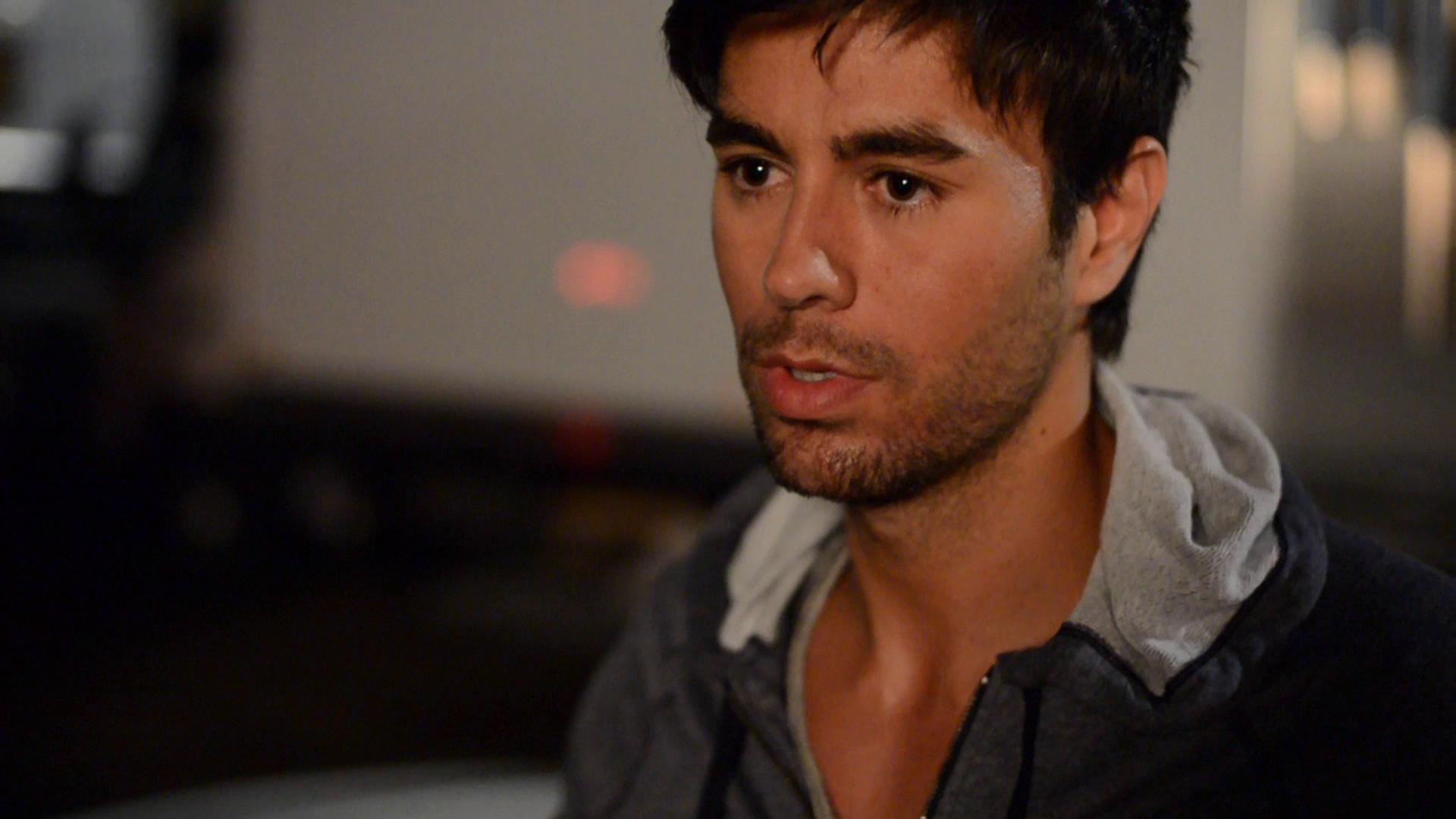 Hd Enrique Iglesias Wallpapers Good - Enrique Iglesias Turn The Night Up Vevo , HD Wallpaper & Backgrounds