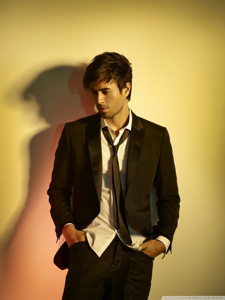 Ipad 1/2/mini - Enrique Iglesias And Tinashe , HD Wallpaper & Backgrounds