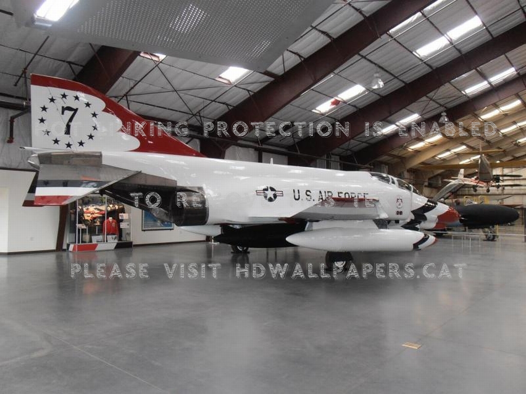 Hangar (#1050792) - HD Wallpaper & Backgrounds Download