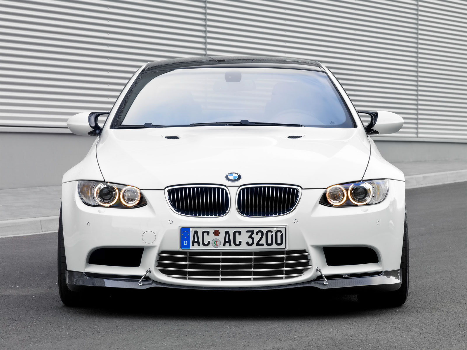 Hd Bmw Car Tyre Wallpaper Hd Bmw Car Wallpaper Hd - Number Plate For Bmw , HD Wallpaper & Backgrounds