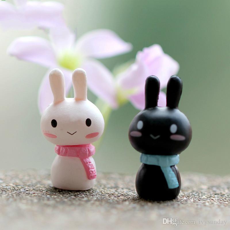 2019 Scarf Rabbit Lover White Black Bunny Tuzki Easter - Cute Rabbit Couple , HD Wallpaper & Backgrounds