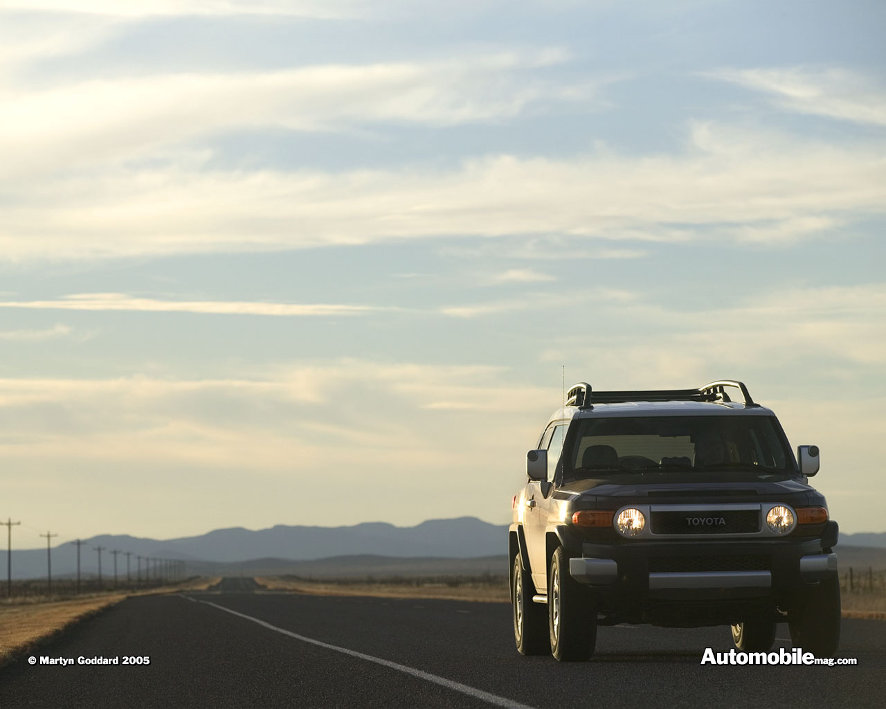 Toyota Fj Cruiser - Range Rover , HD Wallpaper & Backgrounds