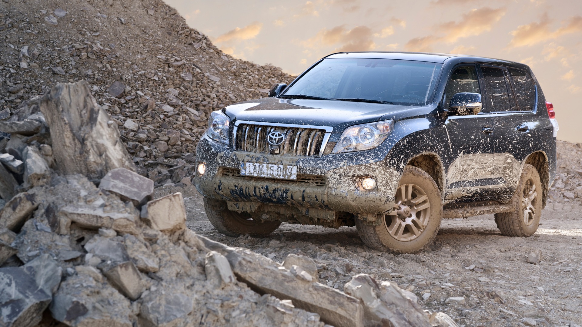 Toyota Land Cruiser Prado Wallpapers - Toyota Land Cruisers 150 , HD Wallpaper & Backgrounds