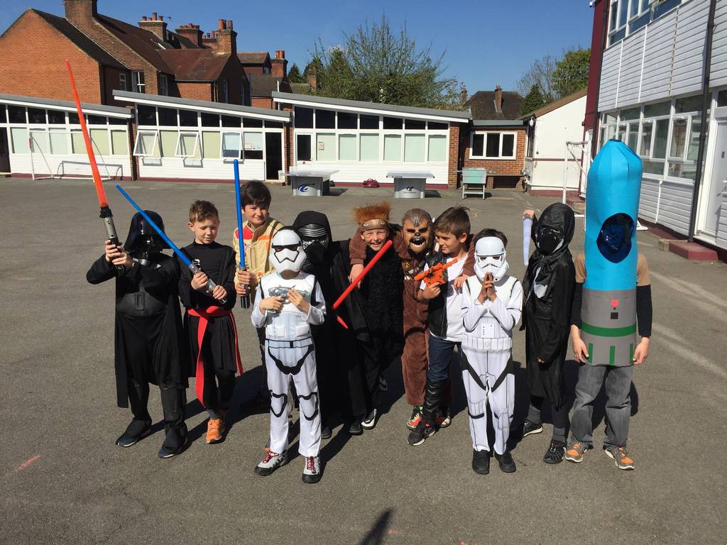 Thorpe House Enjoyed A Day Of Star Wars Fun Yesterday - Street , HD Wallpaper & Backgrounds