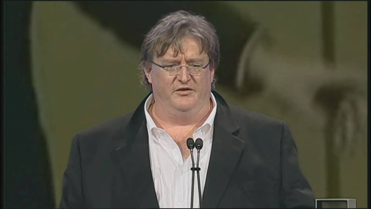 Gabe Newell Gets Trolol'd At Gdc - Gentleman , HD Wallpaper & Backgrounds