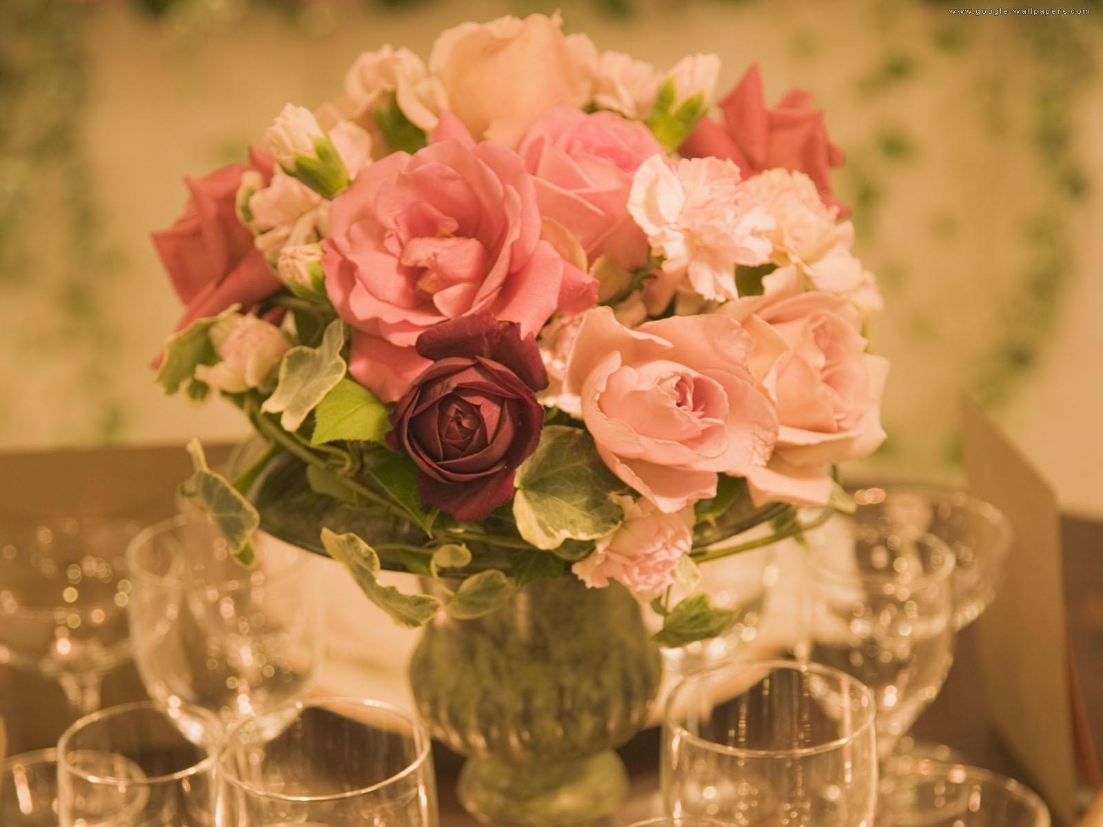 Romantic Flowers Beautiful Glasses Pink Vase Table - 婚礼 , HD Wallpaper & Backgrounds