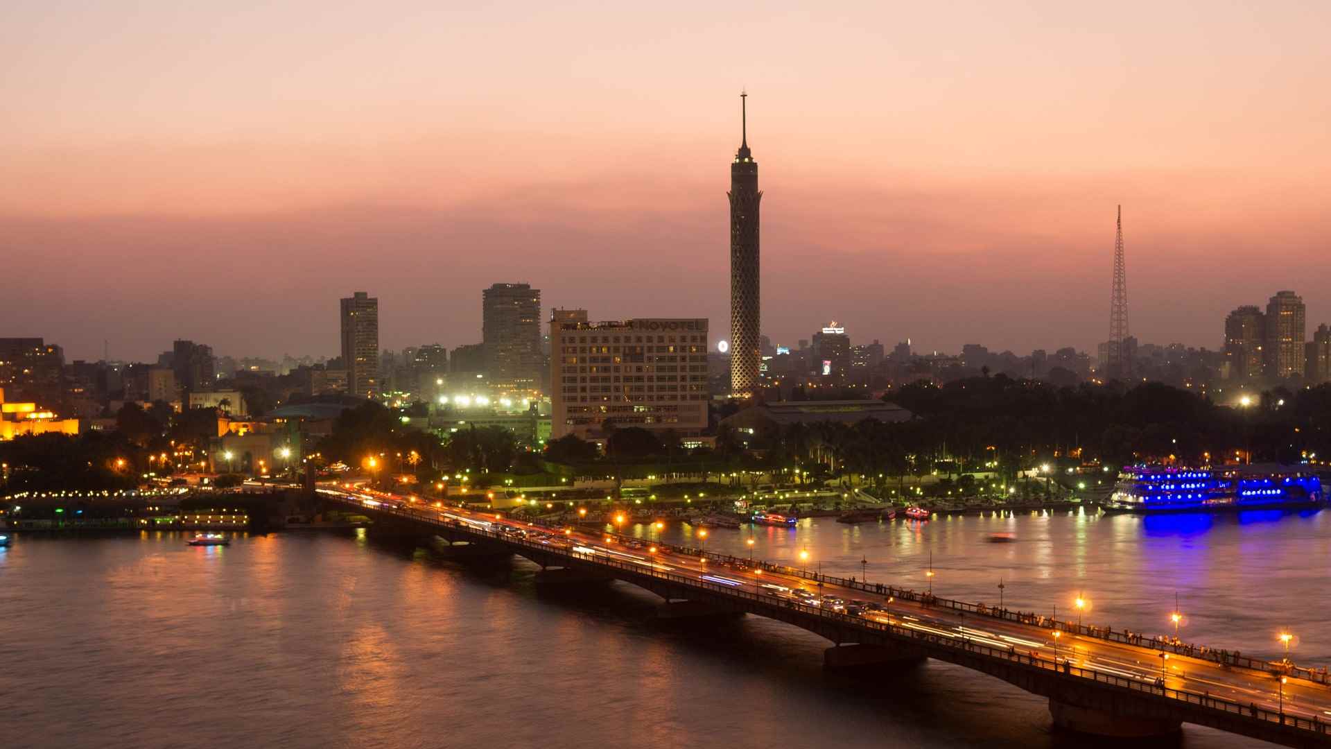 The River Nile In Cairo Hd Wallpaper - Qasr El Nile Bridge , HD Wallpaper & Backgrounds