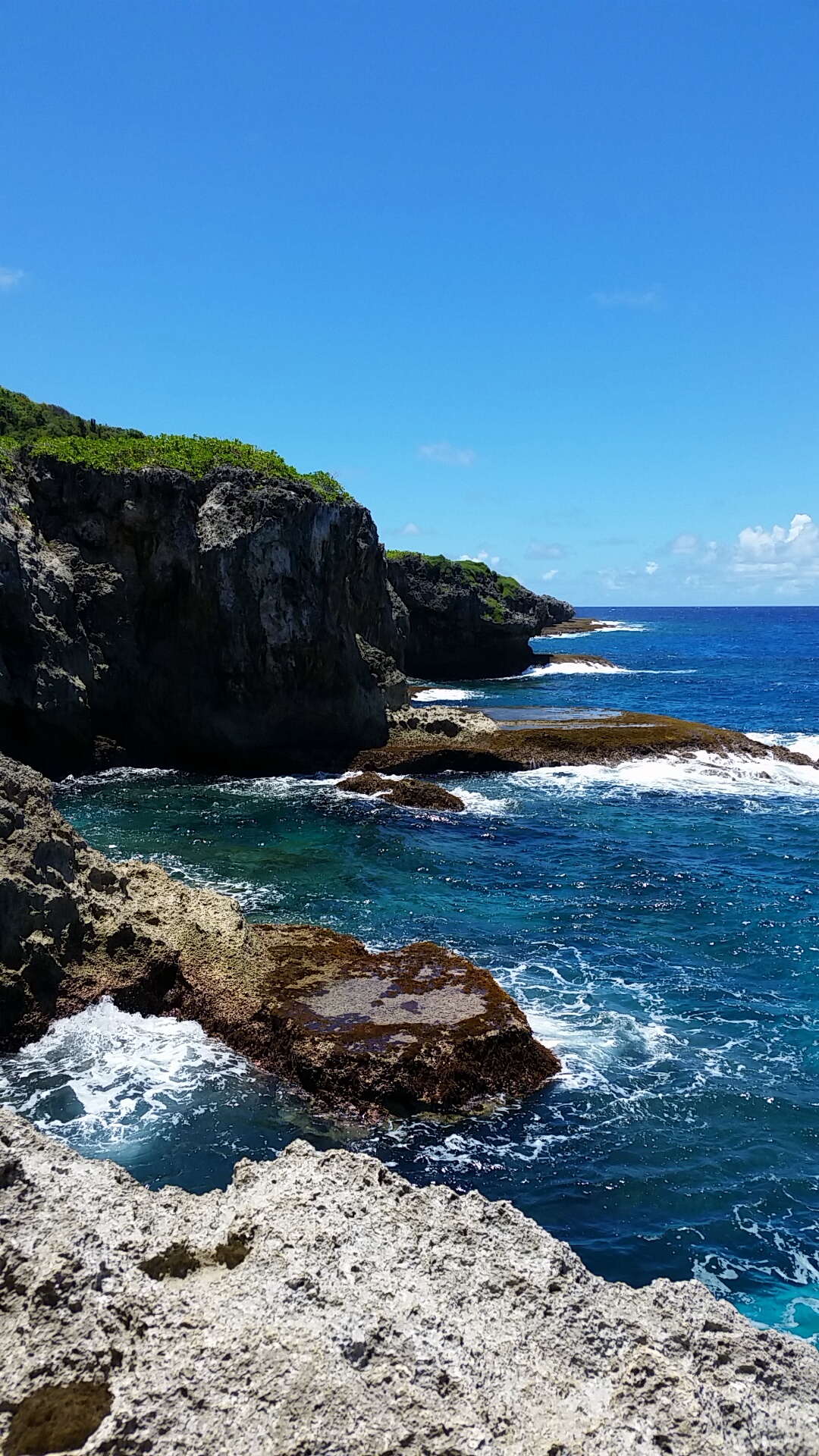 Cliffs Near Pågat Cave, Guam [1080x1920] - Sea , HD Wallpaper & Backgrounds