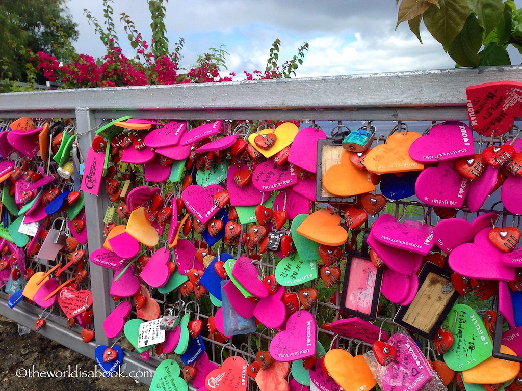 Two Lovers Point Love Locks Guam - Two Lovers Point Tamuning Guam , HD Wallpaper & Backgrounds