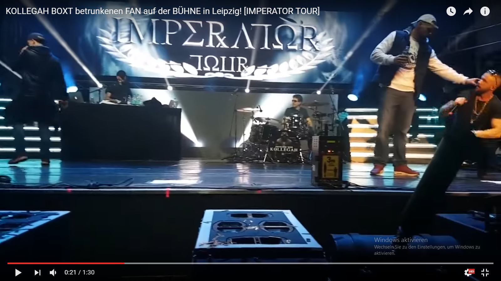 Here You Can See How A Drunken Fan Tries To Grab The - Stage , HD Wallpaper & Backgrounds