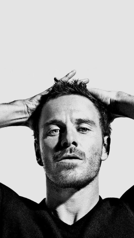 Requested Erik Lehnsherr/michael Fassbender - Michael Fassbender , HD Wallpaper & Backgrounds