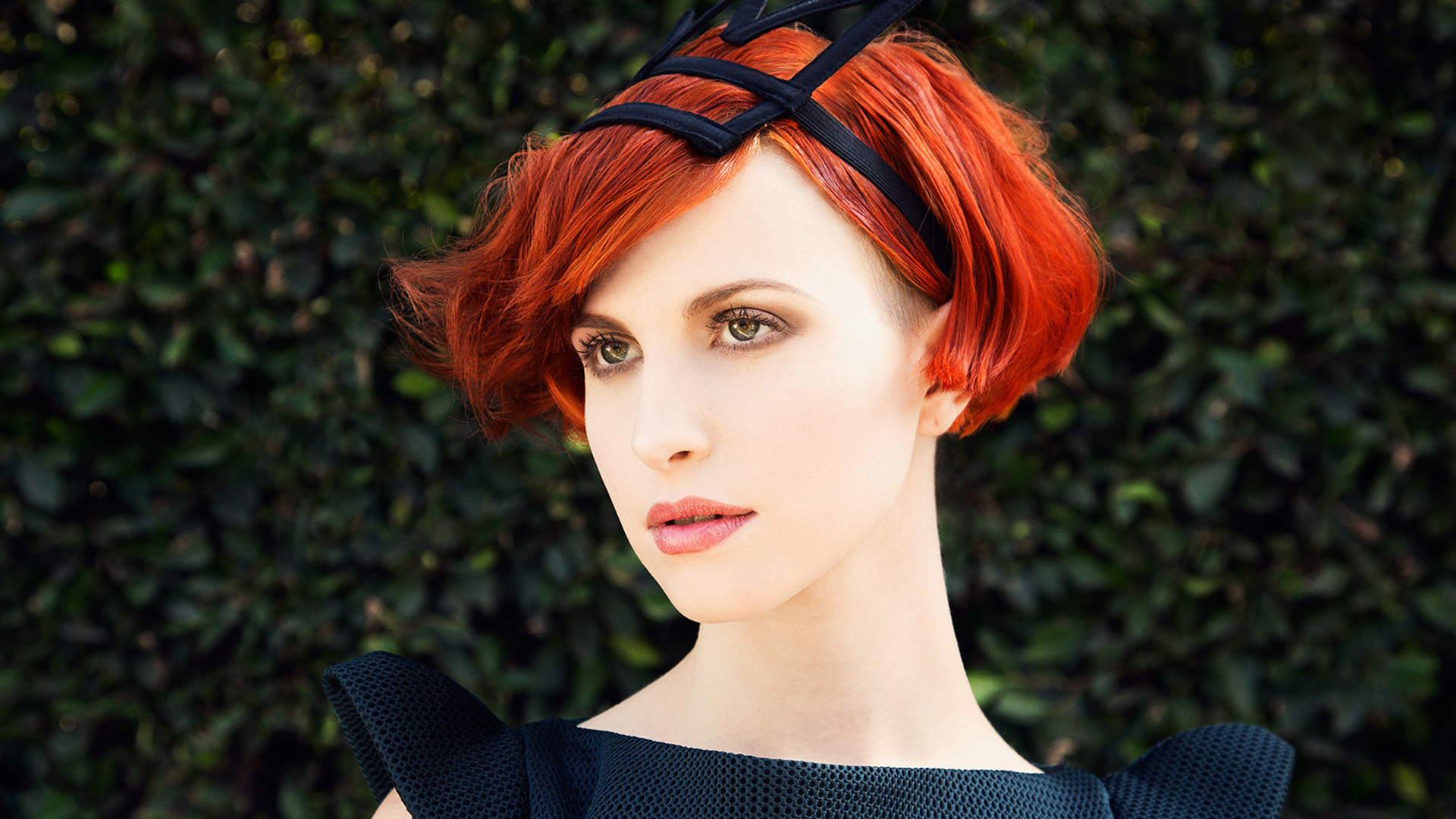 Hayley Williams - Hayley Williams Bust Magazine , HD Wallpaper & Backgrounds