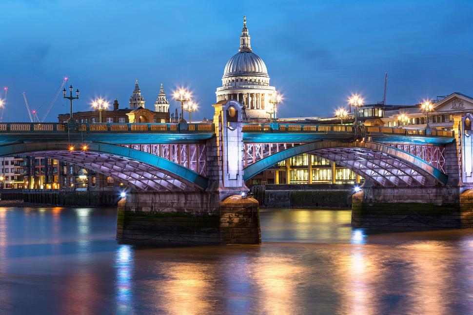 United Kingdom Capital City Wallpaper - St Paul's Cathedral , HD Wallpaper & Backgrounds