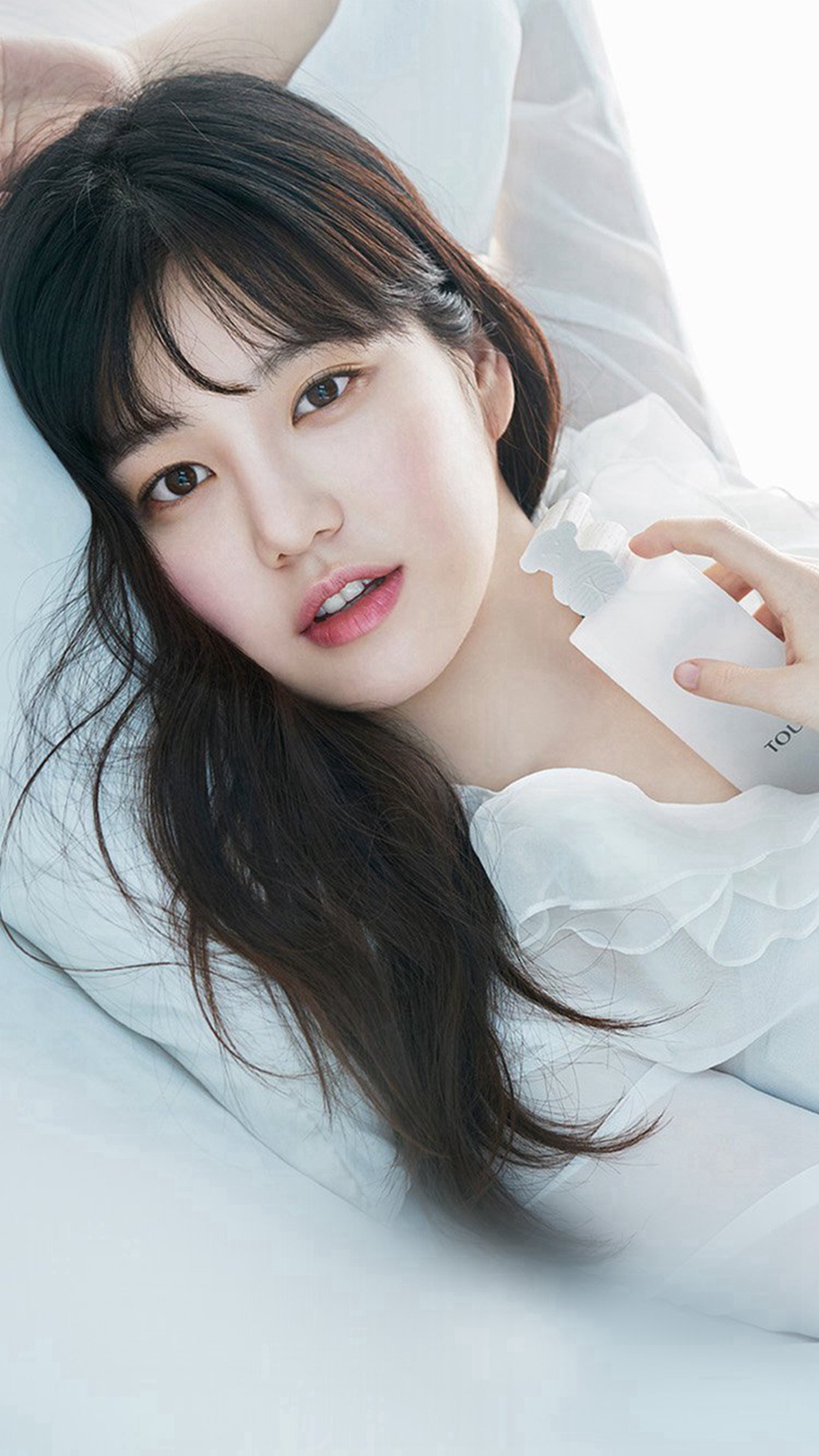 Yoobi Kpop White Girl Iphone 8 Wallpaper - Lee Yoo Bi Photoshoot , HD Wallpaper & Backgrounds