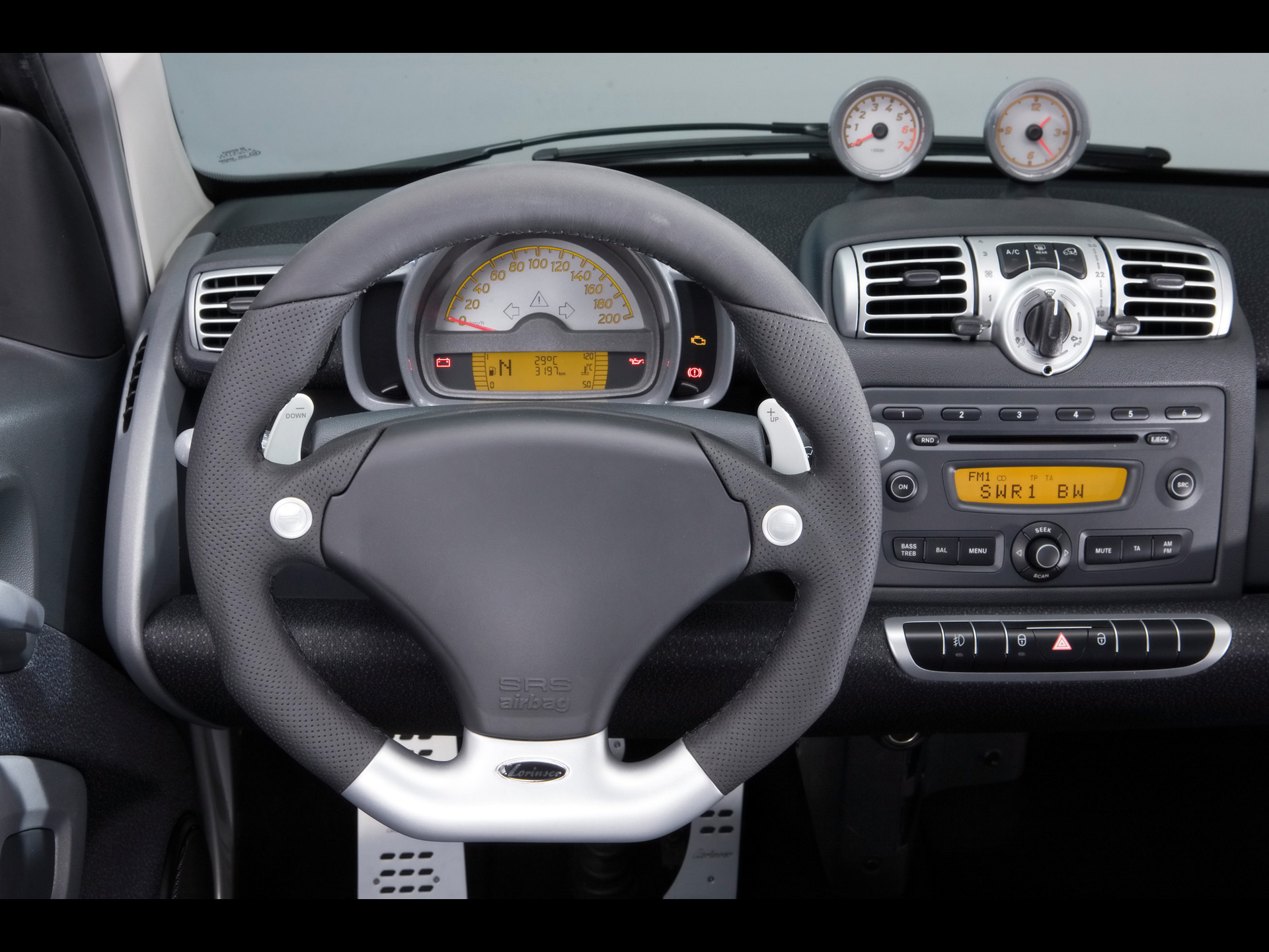 Smart Dashboard Wallpapers And Stock Photos - 2009 Smart Car Dashboard , HD Wallpaper & Backgrounds
